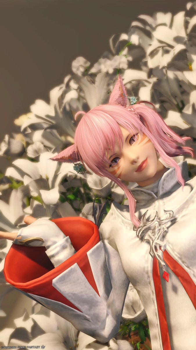 おはようございます。 

木曜日！ 
皆さまお洒落なポーズしてると思ったら新しいエモート、素敵ね✨
そんな中こちらは何のエモートを止めたのか自分でもかわからないポーズ。笑

#FF14 #おはミコ