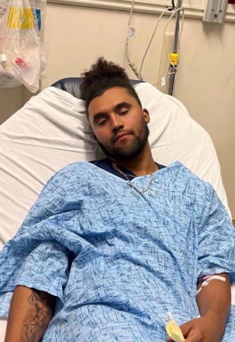 illicit ✞ tweet media