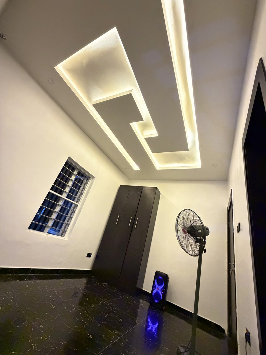 𝔻𝕖𝕩 tweet media