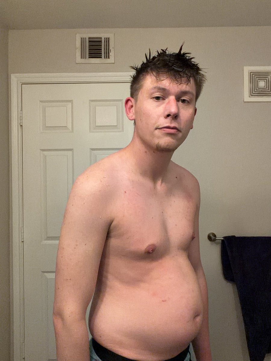 Thiccums tweet media