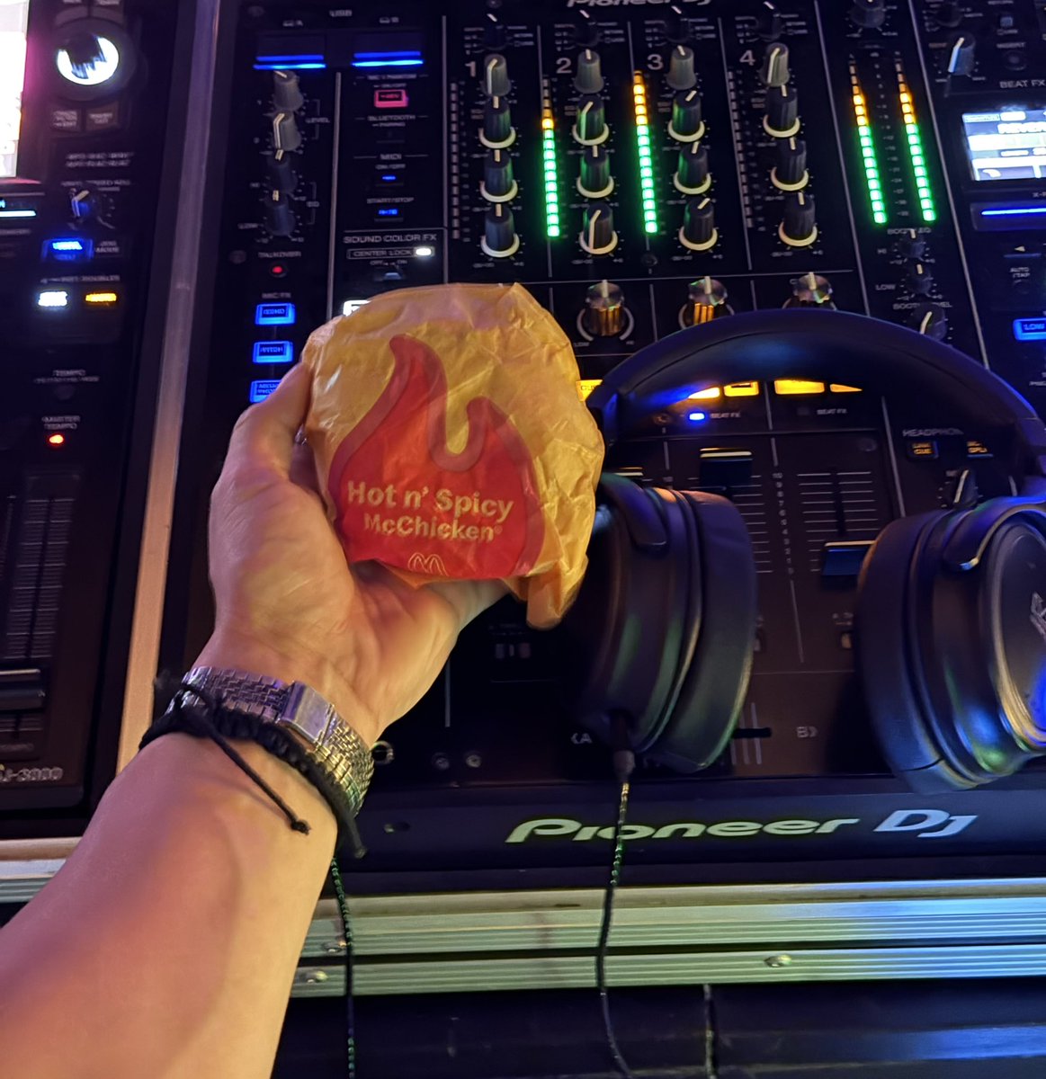 alex dimitri tweet media