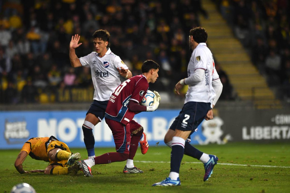 laabdon.com.uy tweet media