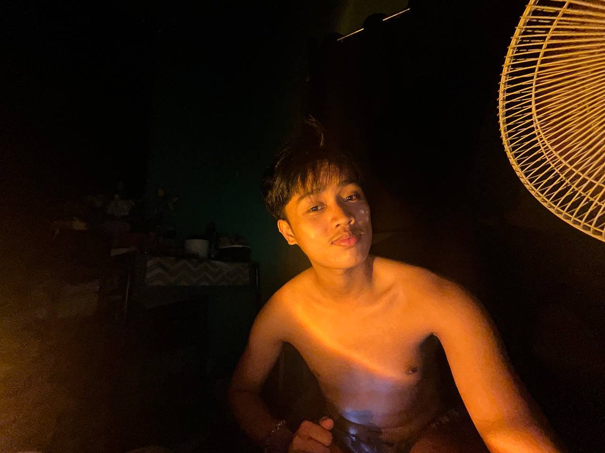 crzy_ptrck's tweet photo. bored bby🫩🥵 https://t.co/ACwCu3g3BQ