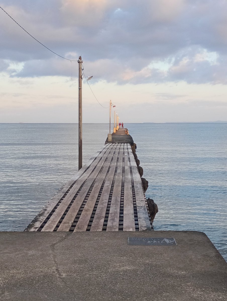 ラージュ tweet media