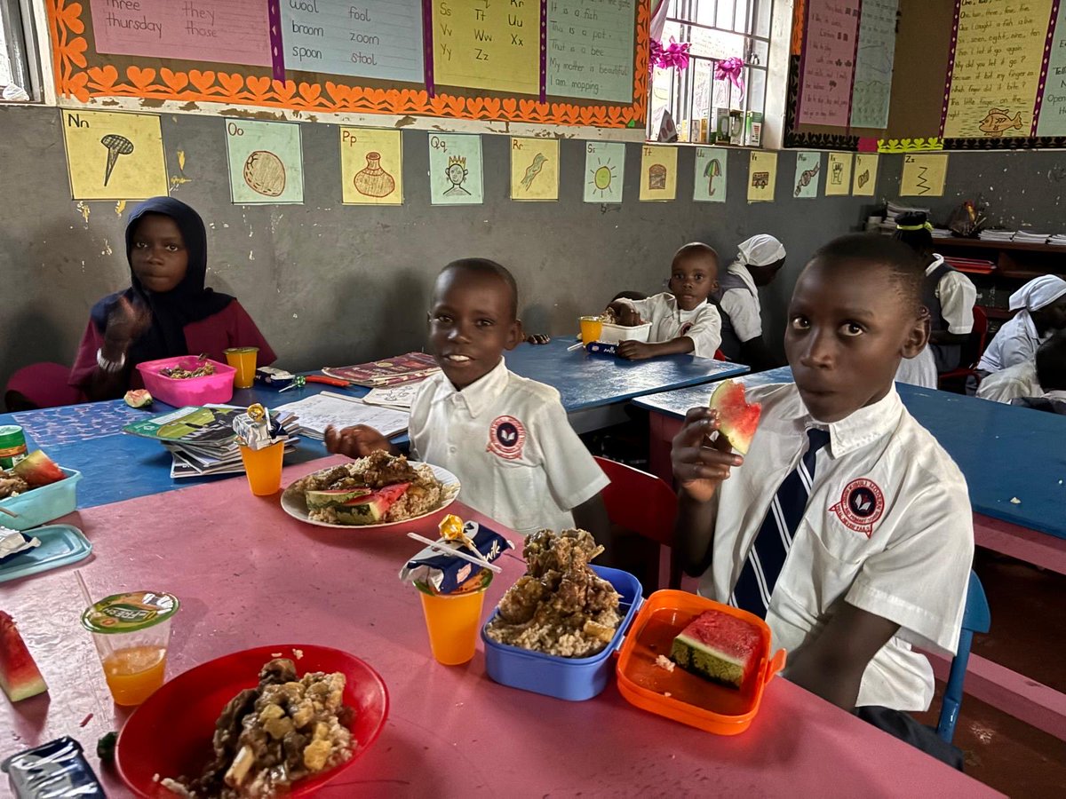 Stichting Time To Help Nederland tweet media