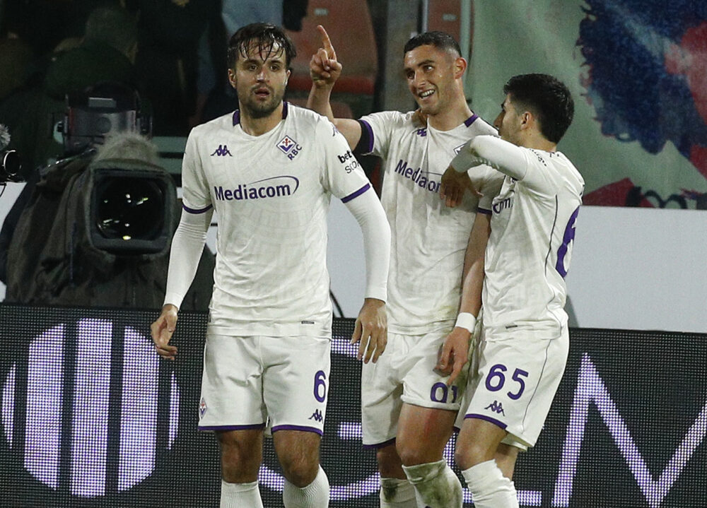 Sp_Fiorentina's tweet image. 📍 ¡Hoy juega la Fiore! 💜 

🏆 Conference League - 1/4 final IDA
⚽ #CrystalPalace 🆚 #Fiorentina 
⏰ 21:00h
🏠 Selhurst Park
📃 Los 'viola' visitan al Crystal Palace con bajas y el objetivo de hacer una buena actuación en el sur de Londres para seguir vivos.

⚜️