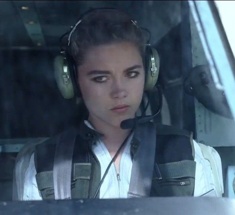 hwkeyeds's tweet photo. #starrlight in an airplane / shared comms lines 🙂‍↕️ 
+ ava starr with curly hair https://t.co/CgxN3y9PRN