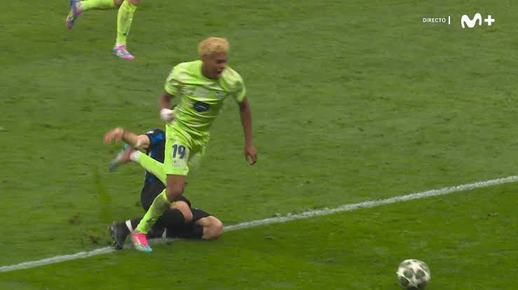 | Eleven | tweet media