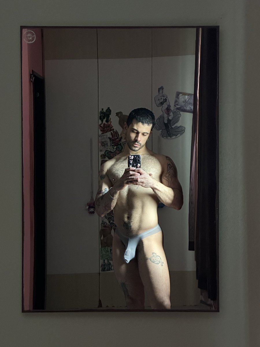 $₱ØØԞ₳ᴷᴬᵂᴬᴵᴵ tweet media