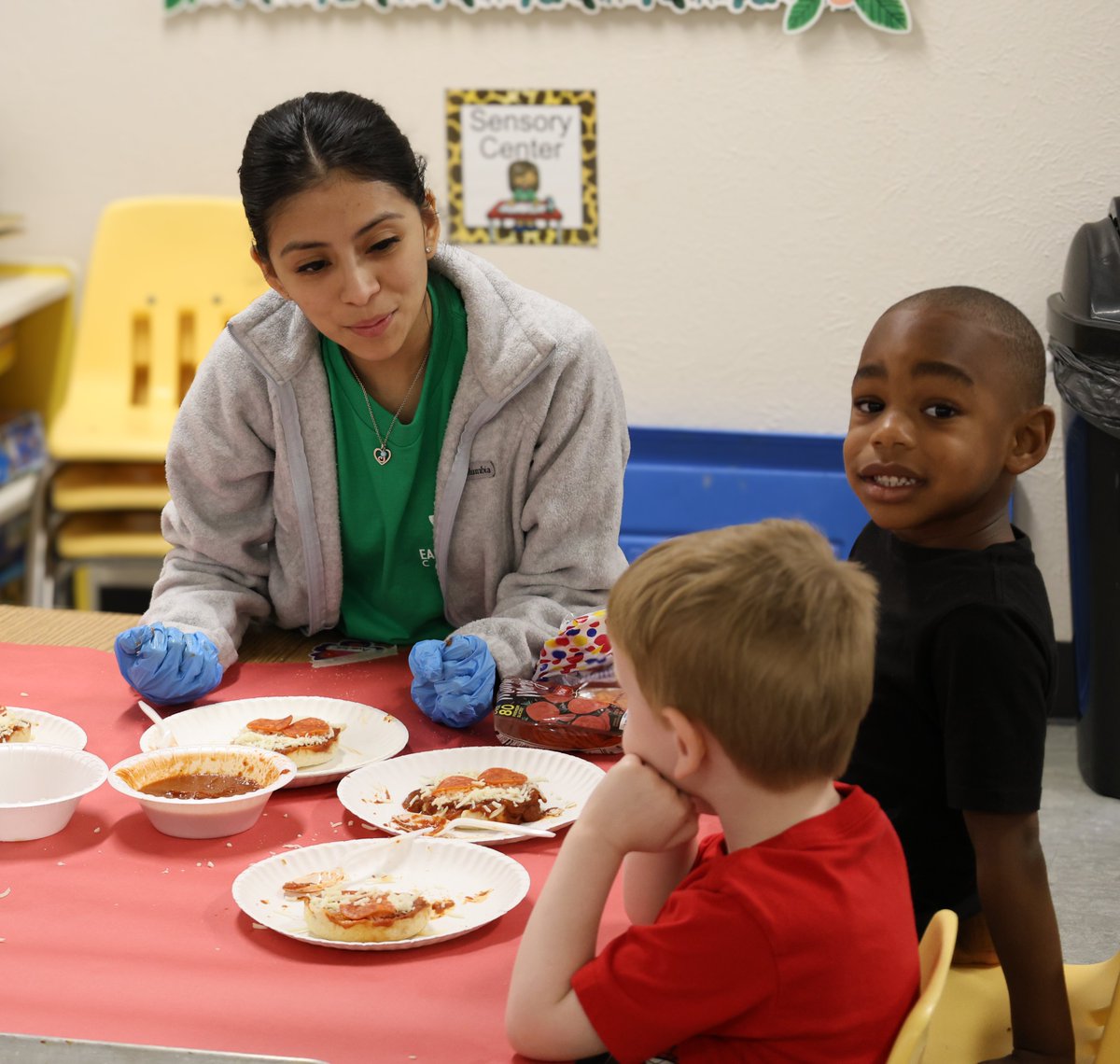 CFISDELCS's tweet image. Welcome to Week of the Young Child! 🌟

At our ELCs this week, we’re celebrating the “magic” of early learning and the bright futures of our students. 
#WOYC #EarlyLearning #PathToAmazing