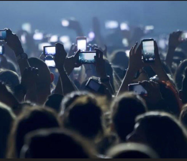 BELLA 🍭☀️🪐 Godbless even the mean girls tweet media