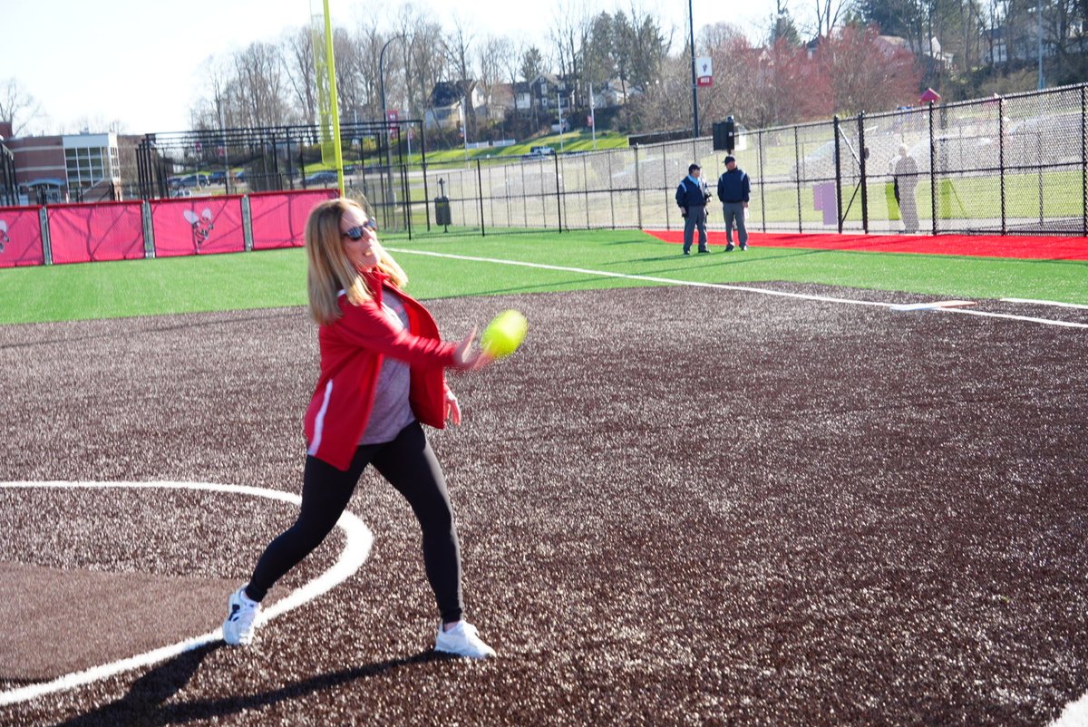 Baldwinsville Bees tweet media