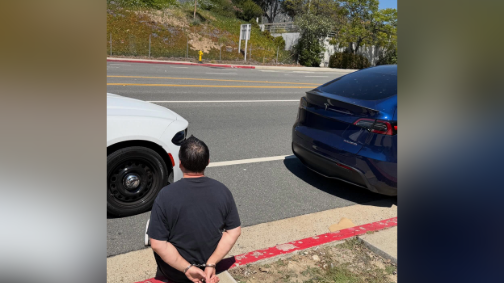 kron4news's tweet photo. Tesla pulled over, driver put in handcuffs after going over 100 mph in California, authorities say

Story: https://t.co/W6SKG6jAnE https://t.co/6NgULfr91k