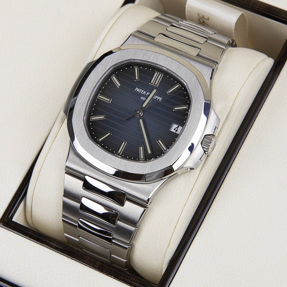 The Global Watch Club tweet media