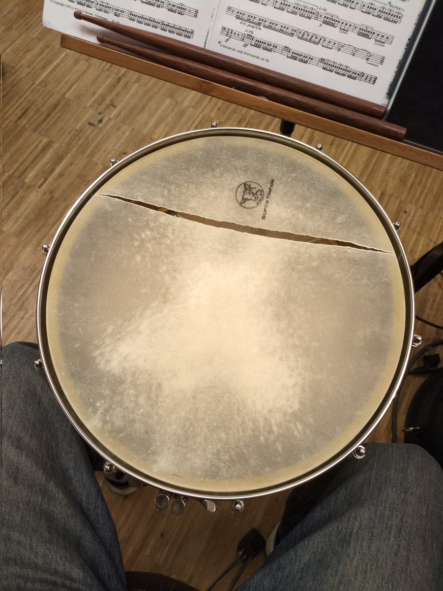 大学閉まるまであと約1時間
Arhusやりますか↓
1段目fffロール直前でサヨナラしました

おかげで練習の予定が革巻きになりました

人生初割、対戦ありがとうございました