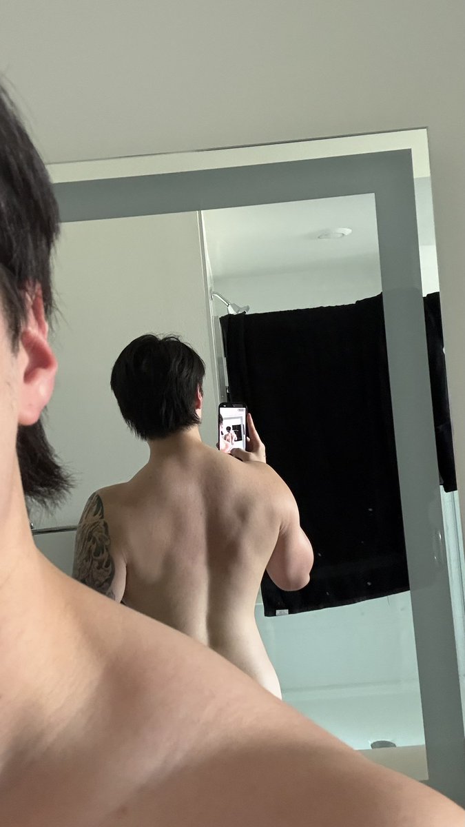 Mr. Zaddy Yang tweet media