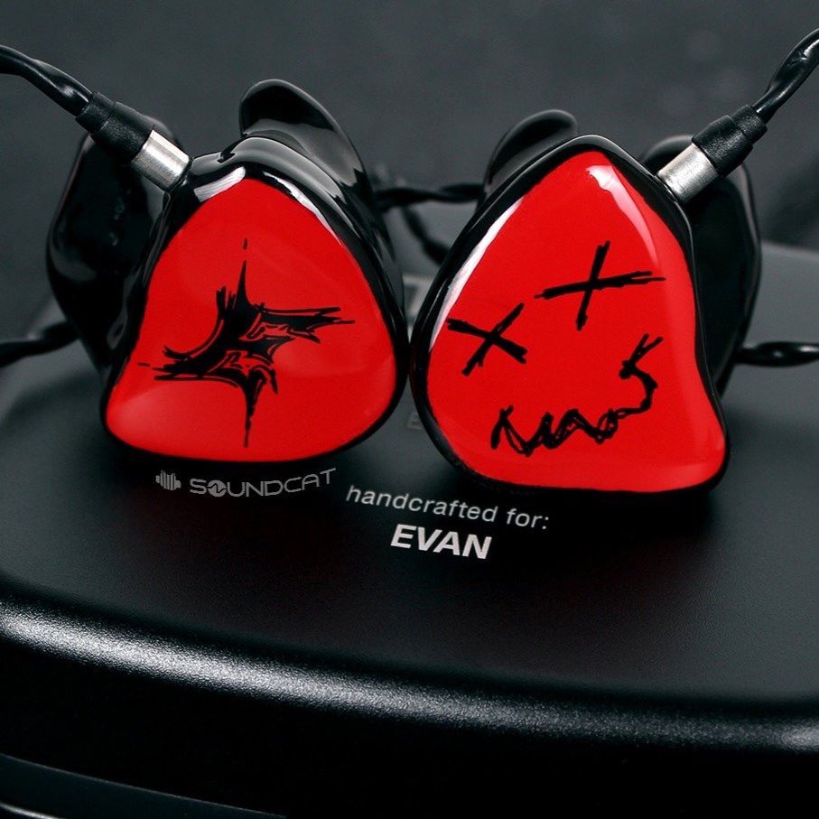 ᨳ♡ഒ tweet media