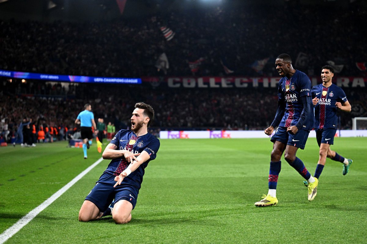 عمرو tweet media