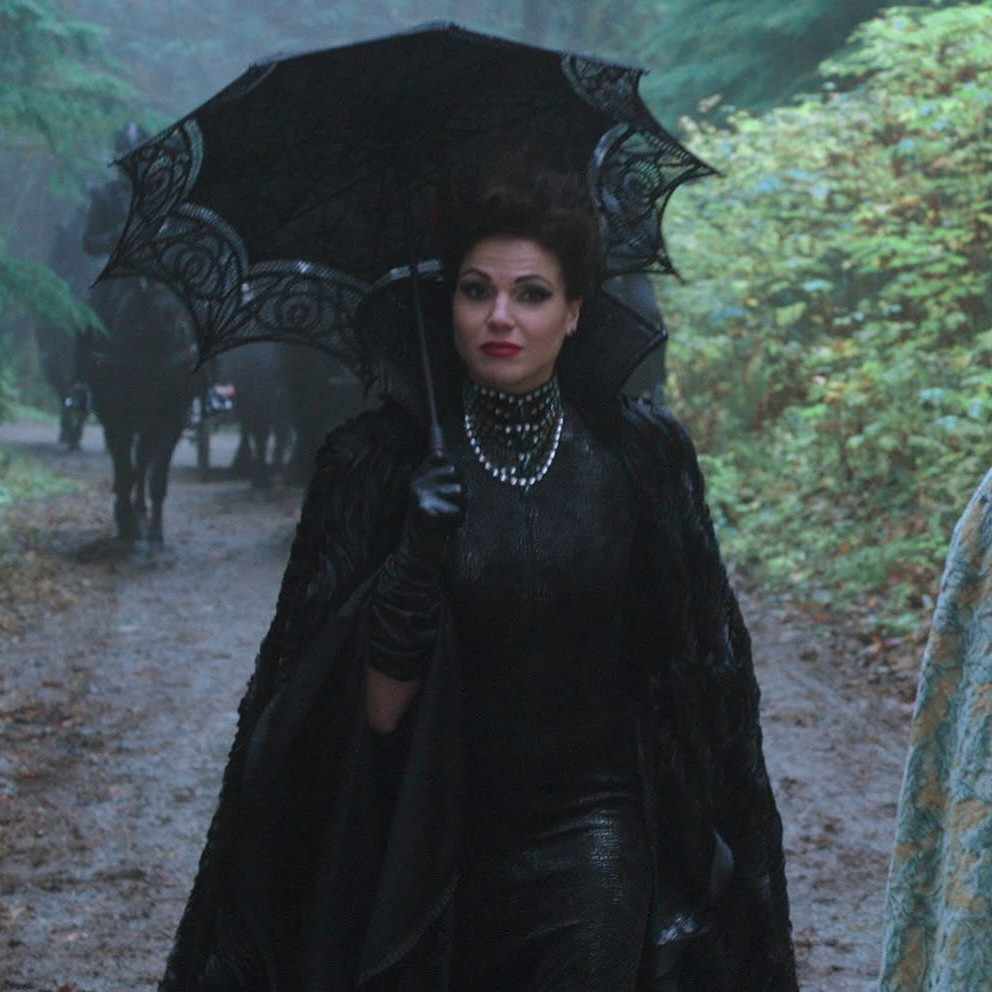 evil queen & ef regina tweet media