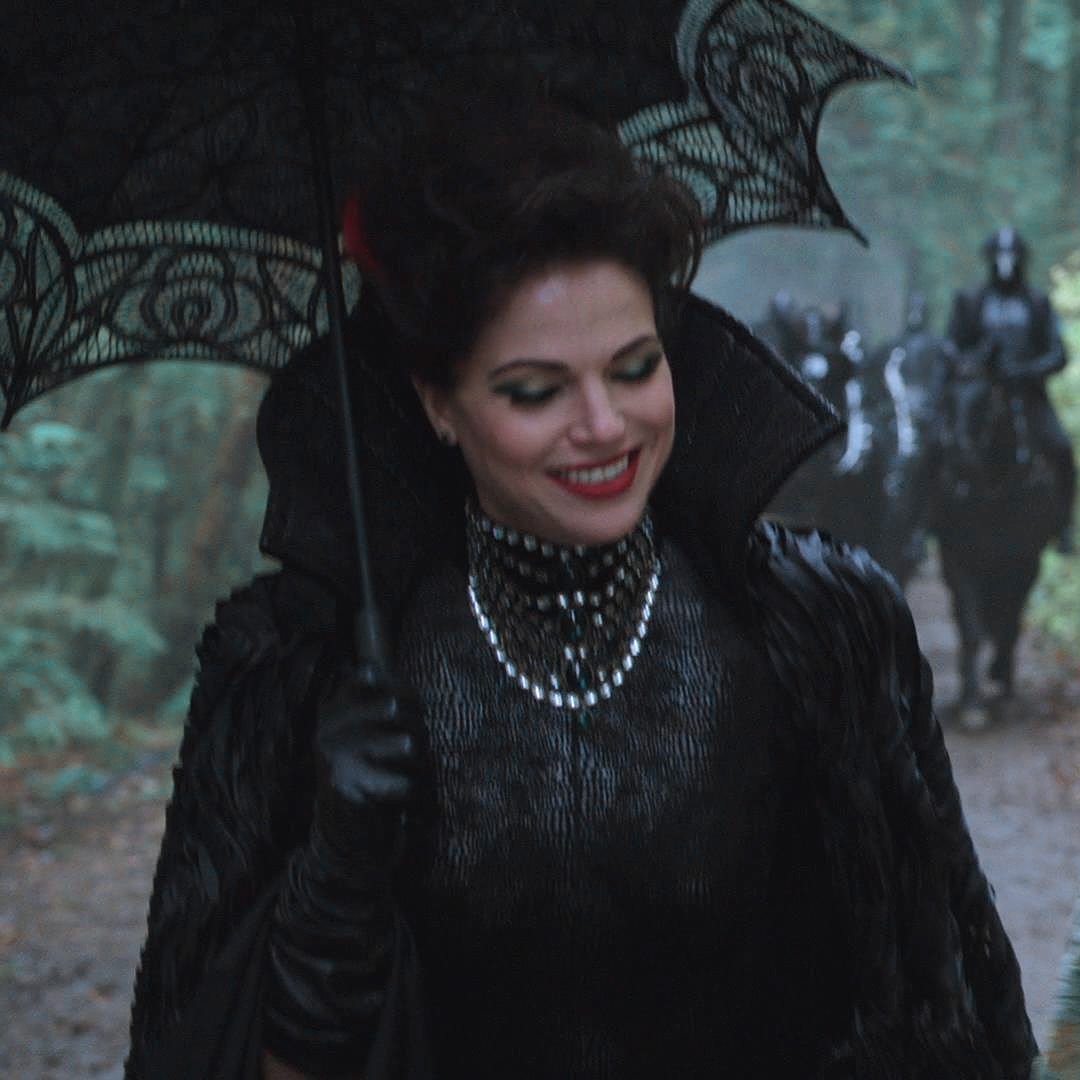 evil queen & ef regina tweet media