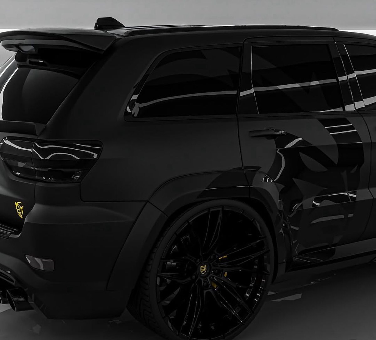 autochat360's tweet photo. Matte Black Cherokee Trackhawk🔥 https://t.co/OadXPaBNV2