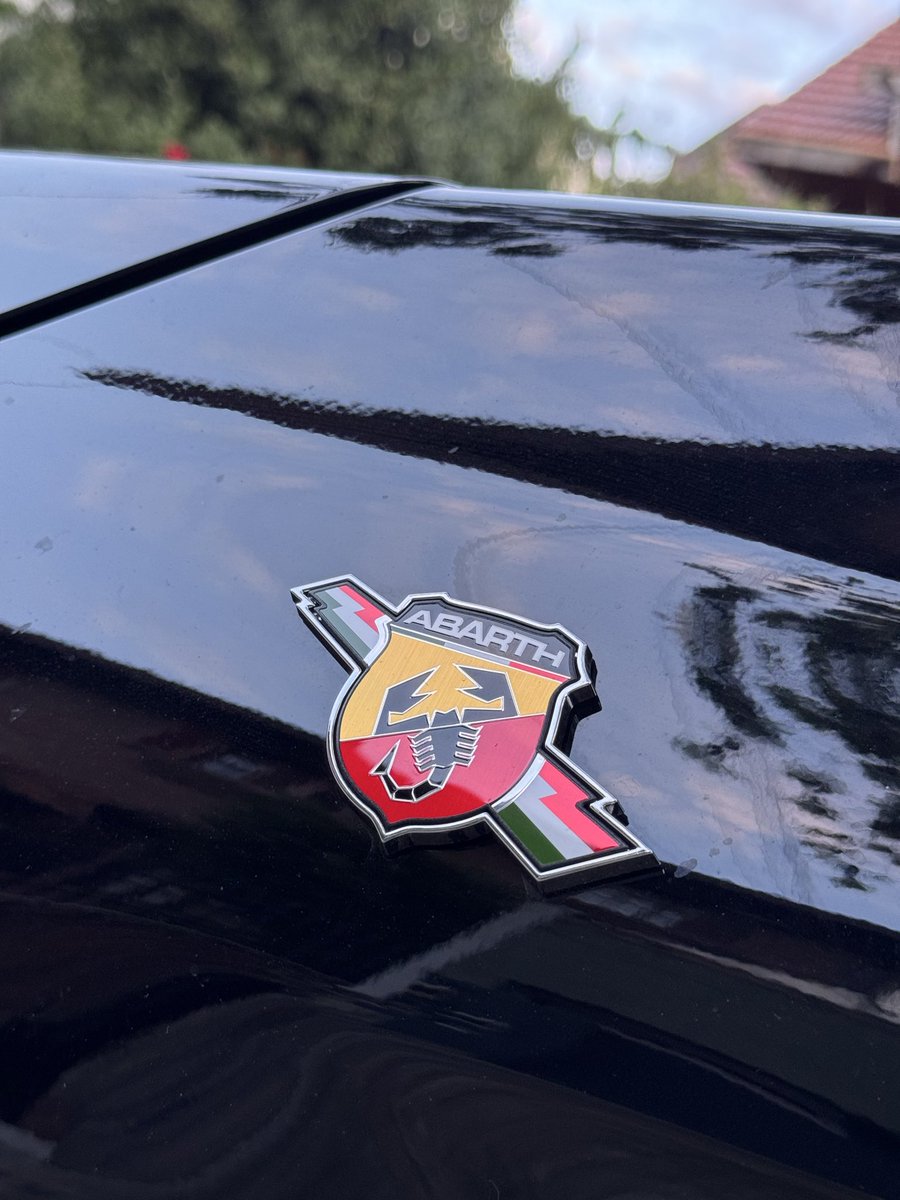 4amNicc's tweet photo. No soy para nada fan de Fiat, pero un hombre tiene debilidades. https://t.co/Wqm77QHbtT