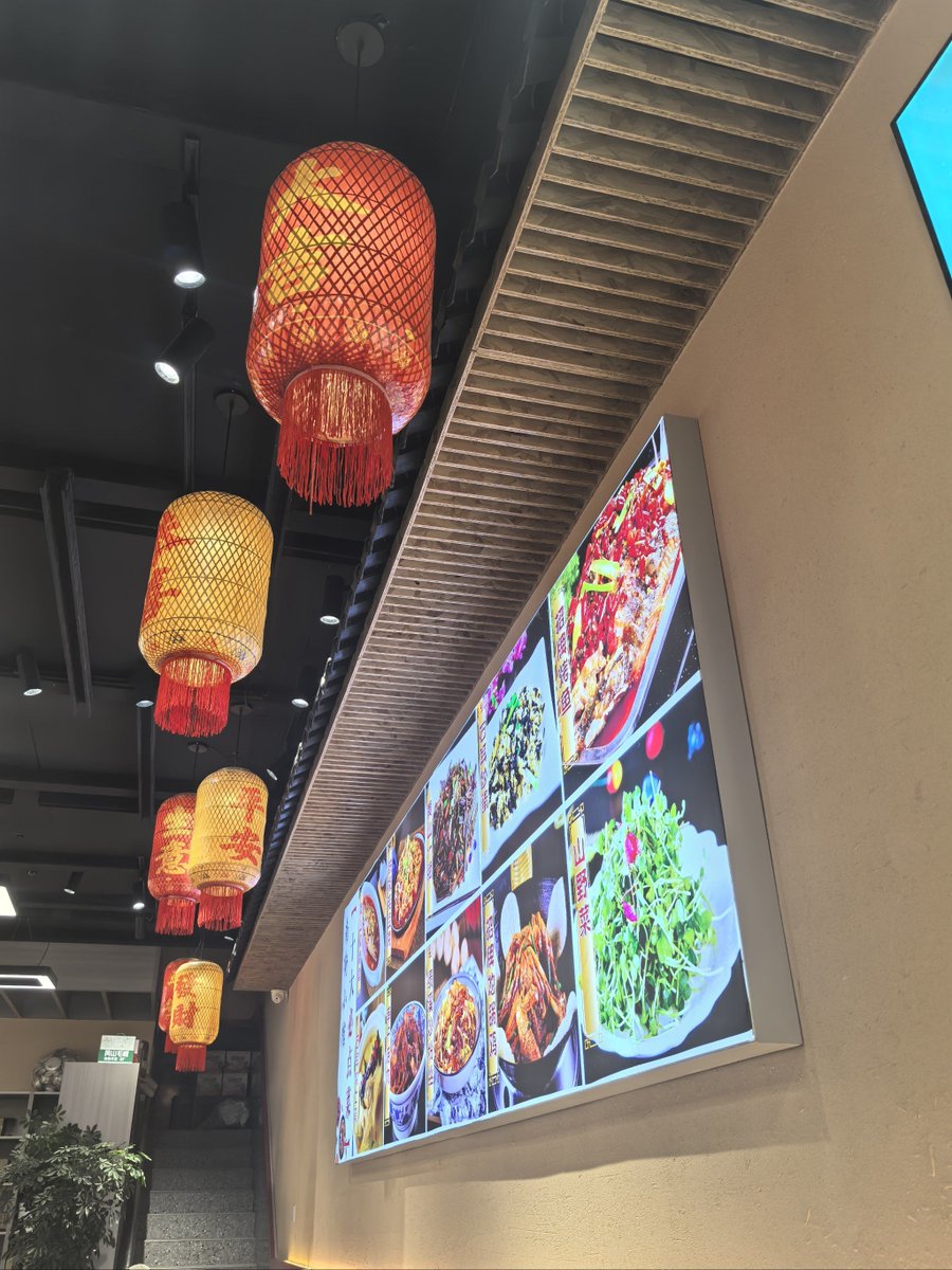 leeloo movie reviews tweet media