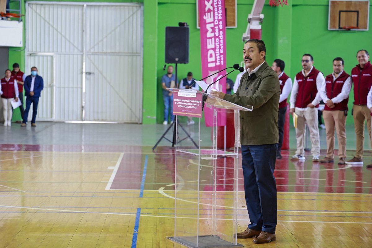 secti_edomex's tweet photo. ⭐️🏅¡Más de mil atletas mexiquenses representarán con orgullo al #EdoMéx!

El Secretario Miguel Ángel Hernández Espejel encabezó el abanderamiento de la delegación mexiquense rumbo a la Olimpiada Nacional CONADE 2026. 🇲🇽 https://t.co/3jbYJf7bBc