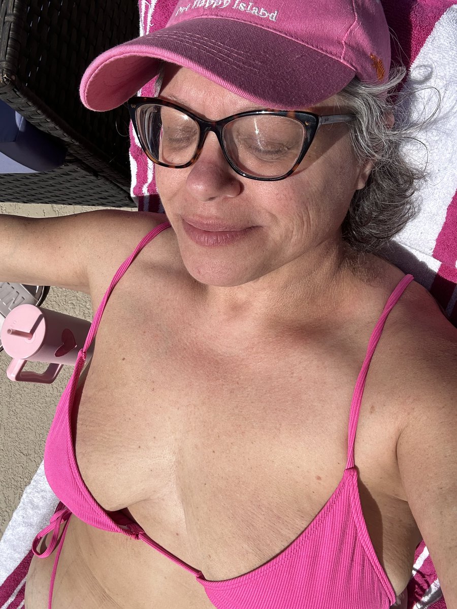 Queen of Carni tweet media