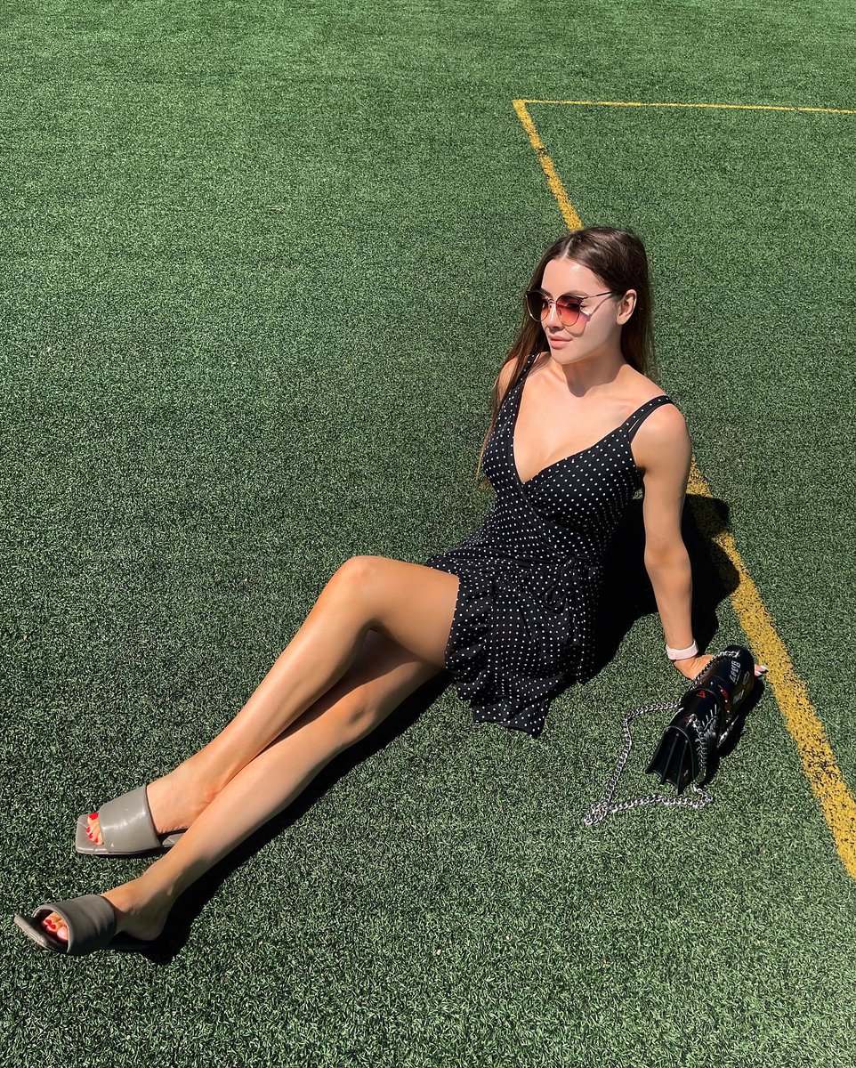 Mia Harrison tweet media
