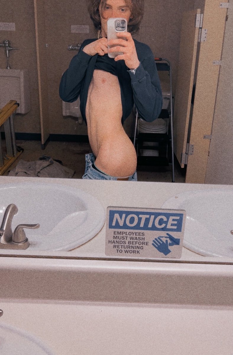 socks 🎵 tweet media