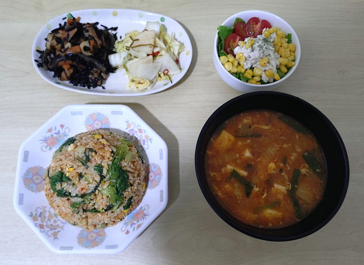 Jaguar X tweet media