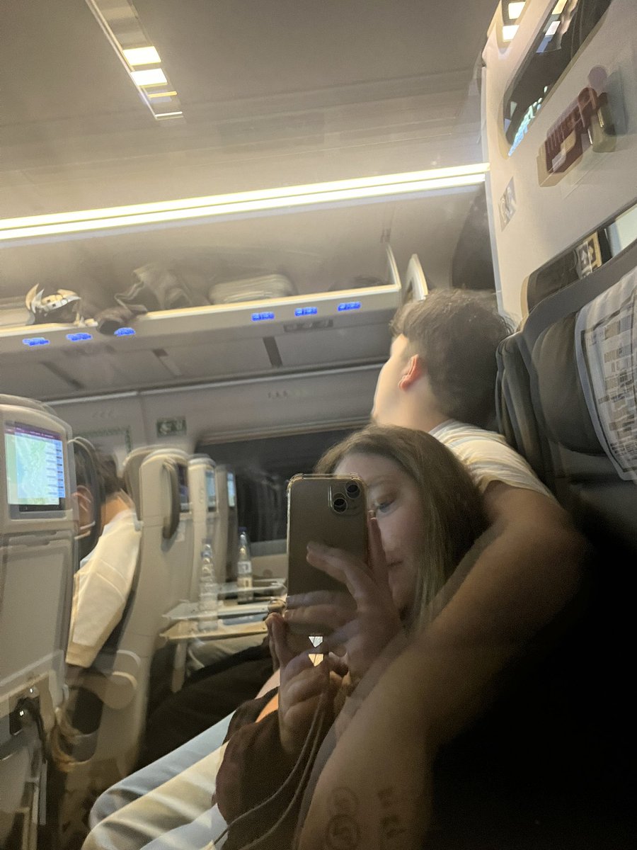 laurnnvillo's tweet photo. última foto del mejor viaje del mundo🐢 https://t.co/rVniDiNkP6