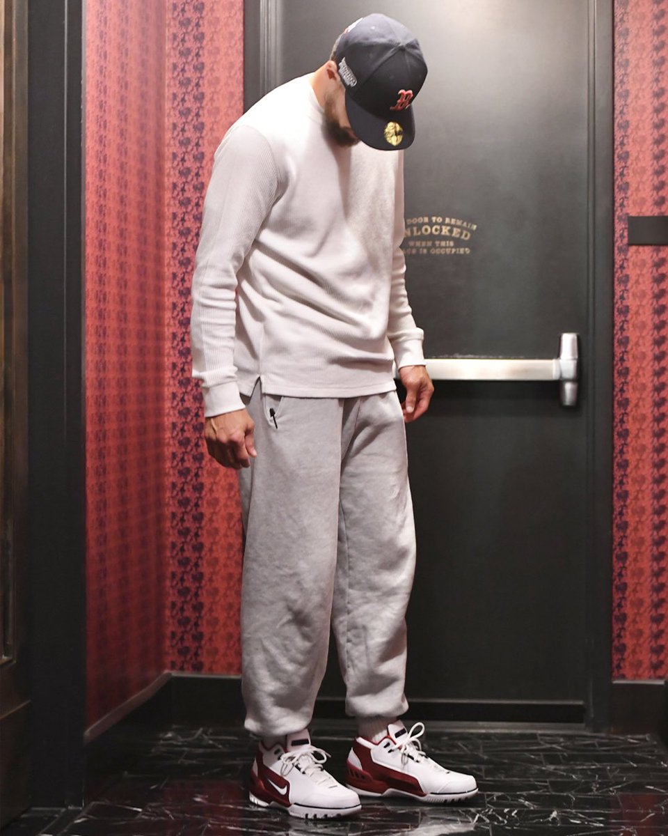 Nice Kicks tweet media