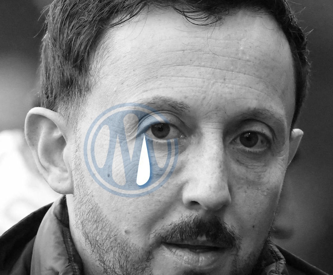 Leclerc_Bas's tweet photo. « Chaque ligne porte un sens... »

Et certaines plus que d'autres sur le nouveau logo de l'Olympique de Marseille... 

#humour @FFLose @OM_Officiel https://t.co/dD8J9bOyCV