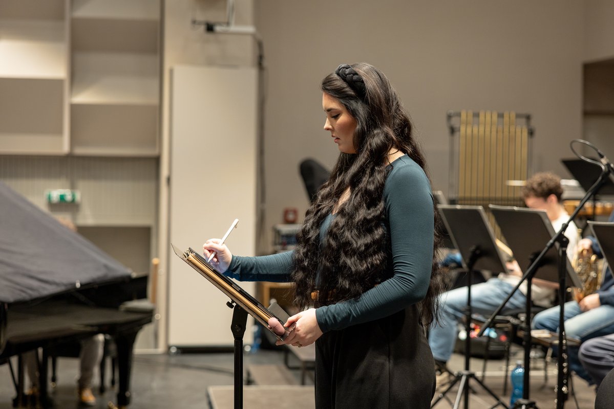 PARMARecordings's tweet image. Highlights from our recent #classical #recordingsession with #soprano Bree Nichols, #composers Marilyn Bliss and Richard E Brown, and the Janáček Philharmonic #Orchestra. Read about this session and more in our March 2026 Production Recap.
📸: Maxim Bajza
parmarecordings.com/march-2026-pro…