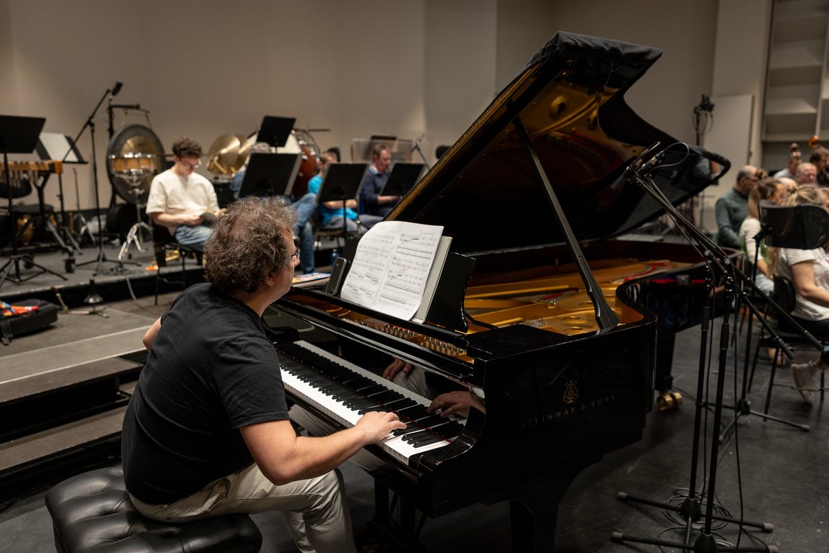 PARMARecordings's tweet image. Highlights from our recent #classical #recordingsession with #soprano Bree Nichols, #composers Marilyn Bliss and Richard E Brown, and the Janáček Philharmonic #Orchestra. Read about this session and more in our March 2026 Production Recap.
📸: Maxim Bajza
parmarecordings.com/march-2026-pro…
