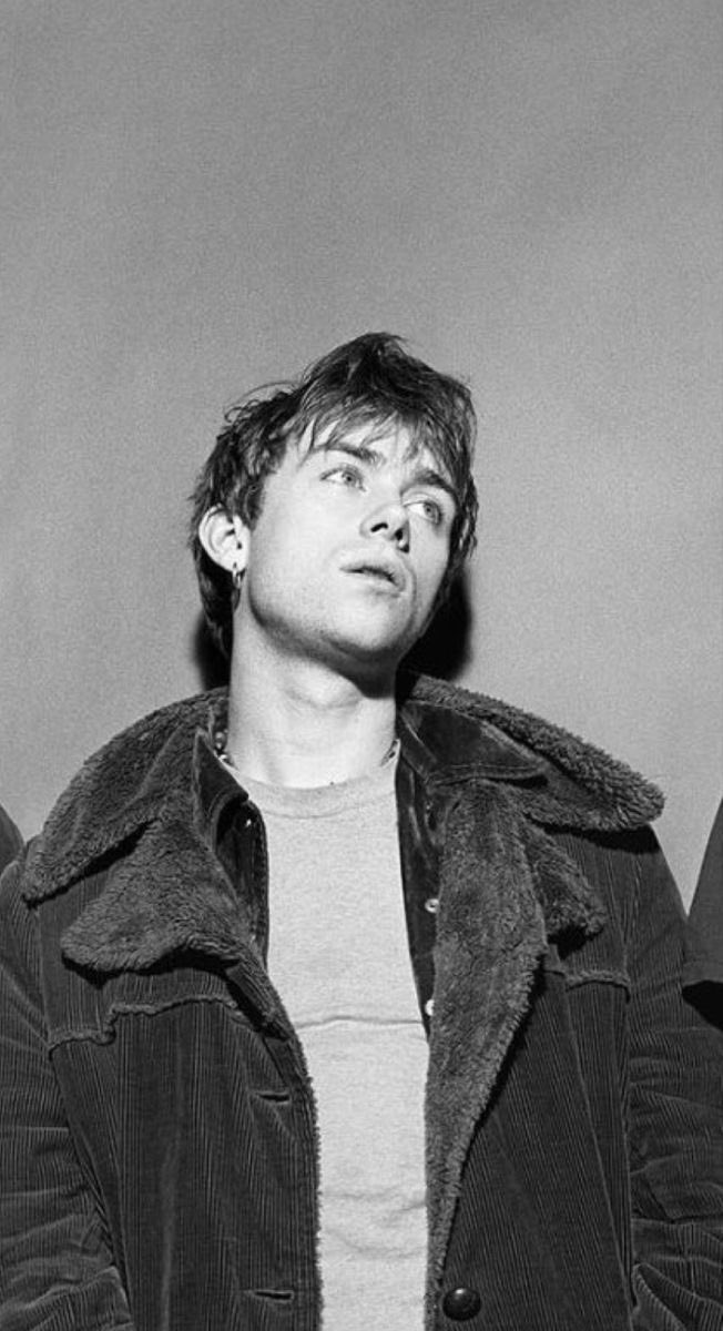 archive damon albarn tweet media