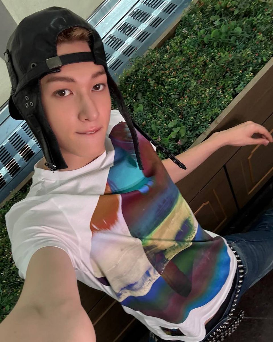 𝐒aja 𝕭ᦅყ𝘀 ✩聲𝄒 𝐅𝕒𝚂𝙷io͞𝙽 tweet media