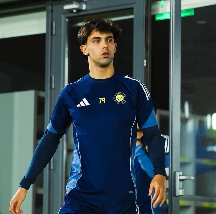 M E Hً ! tweet media