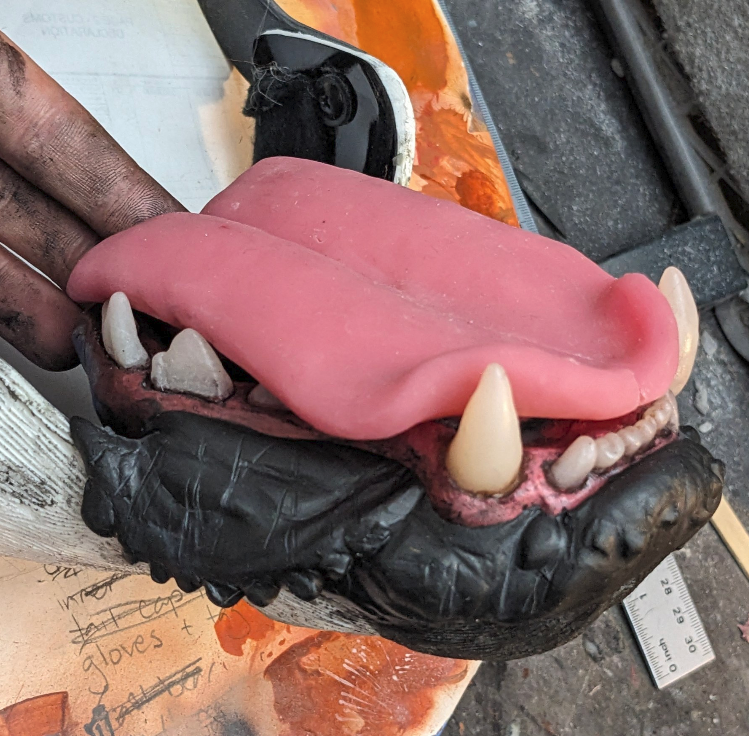MotleyCrowMasks's tweet photo. The block-in vs the final install! The lips still need to be painted to blend more smoothly into the gums. https://t.co/wEy7eMZfyU