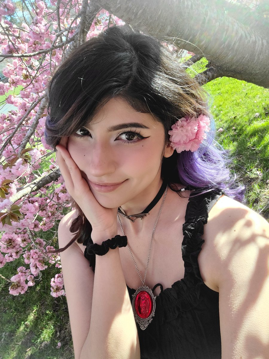 Lilly ☣︎ tweet media