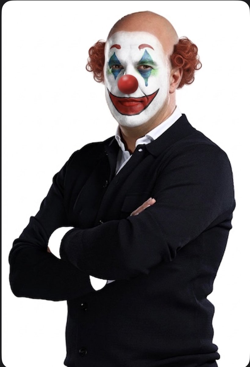 Ryanwd20's tweet photo. @LFC Best manager ever 🤡 https://t.co/0MQnZG8EHC