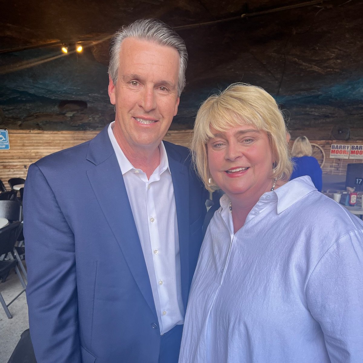 BMooreSenate's tweet image. Thank you to the wonderful folks in Colbert County for having us at the Rattlesnake Saloon. Great patriots! 🇺🇸

#alpolitics #ColbertCounty #Alabama #USSenate #BarryMooreForAlabama