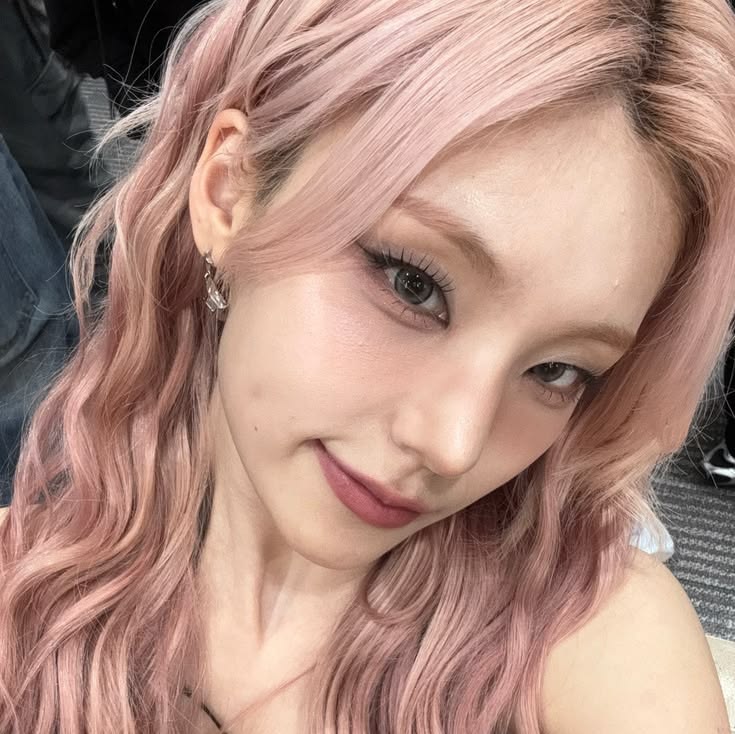 mih jurídico itzy tweet media