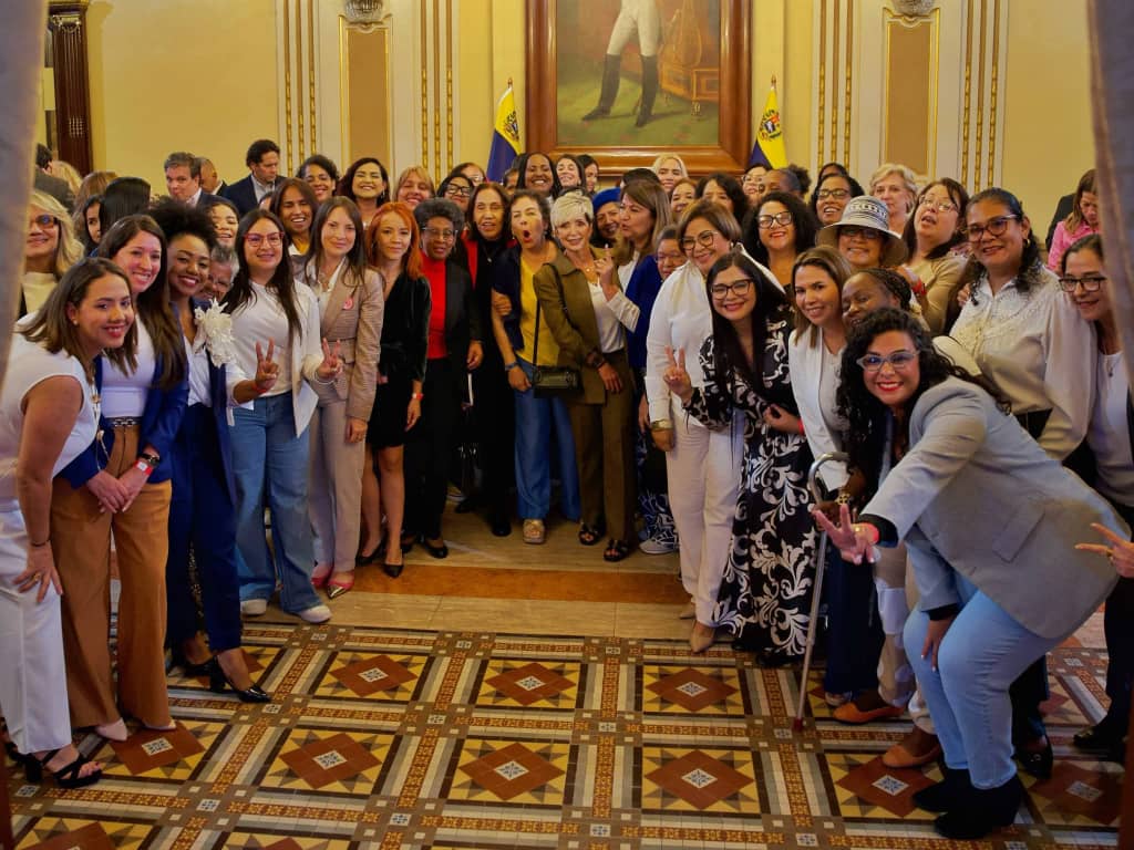 Sifrina de Pueblo tweet media