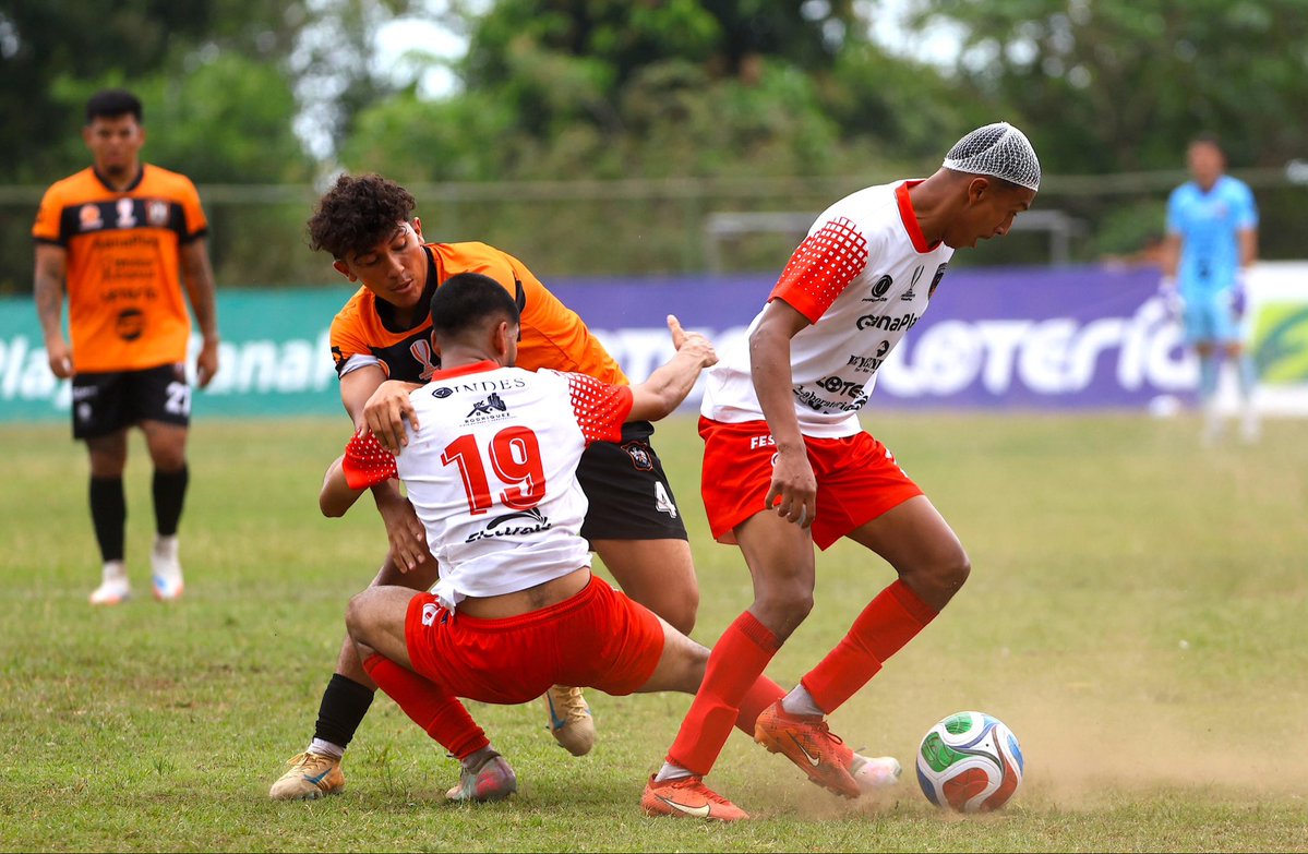 INDES El Salvador tweet media