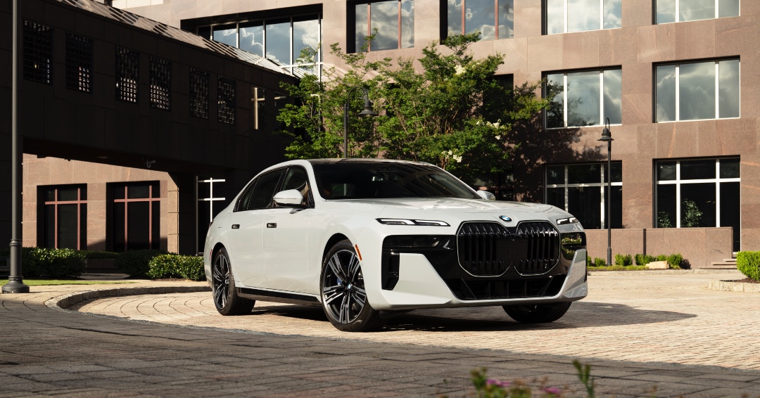 Global Imports BMW tweet media