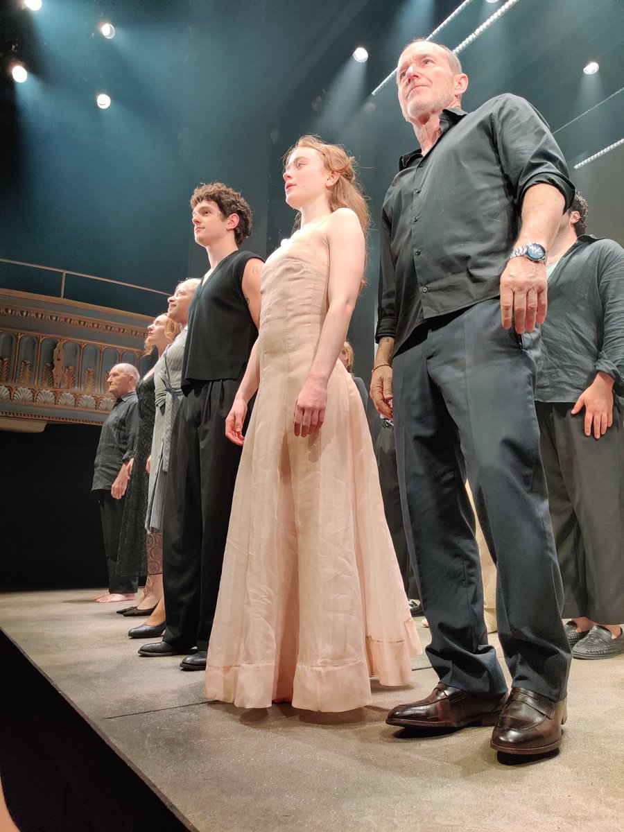 IndyBaggins tweet media