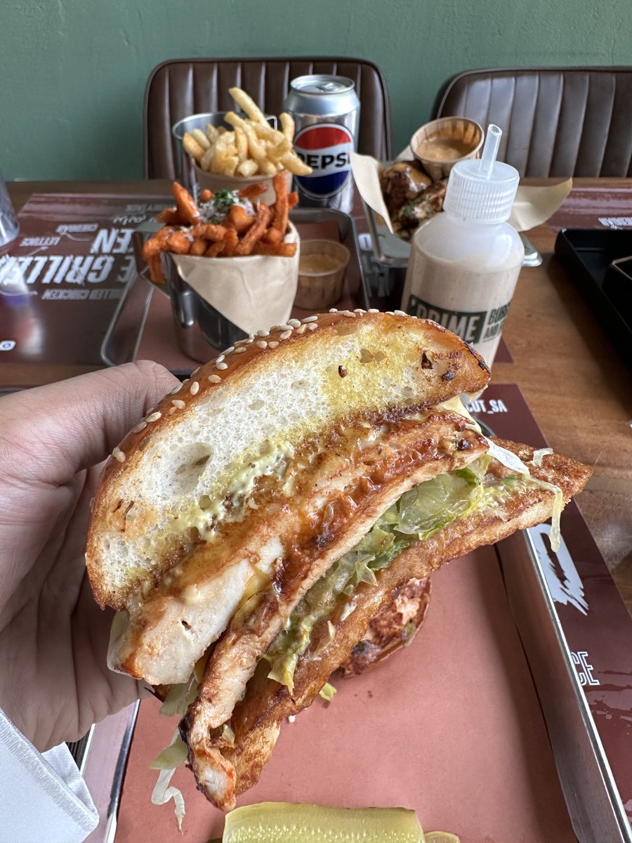 اسأل الرياض tweet media